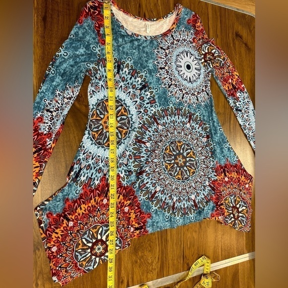 Popyoung Long Sleeve Tunic Handkerchief Hem Blue Medallion Design Women’s Sz M - Picture 3 of 8